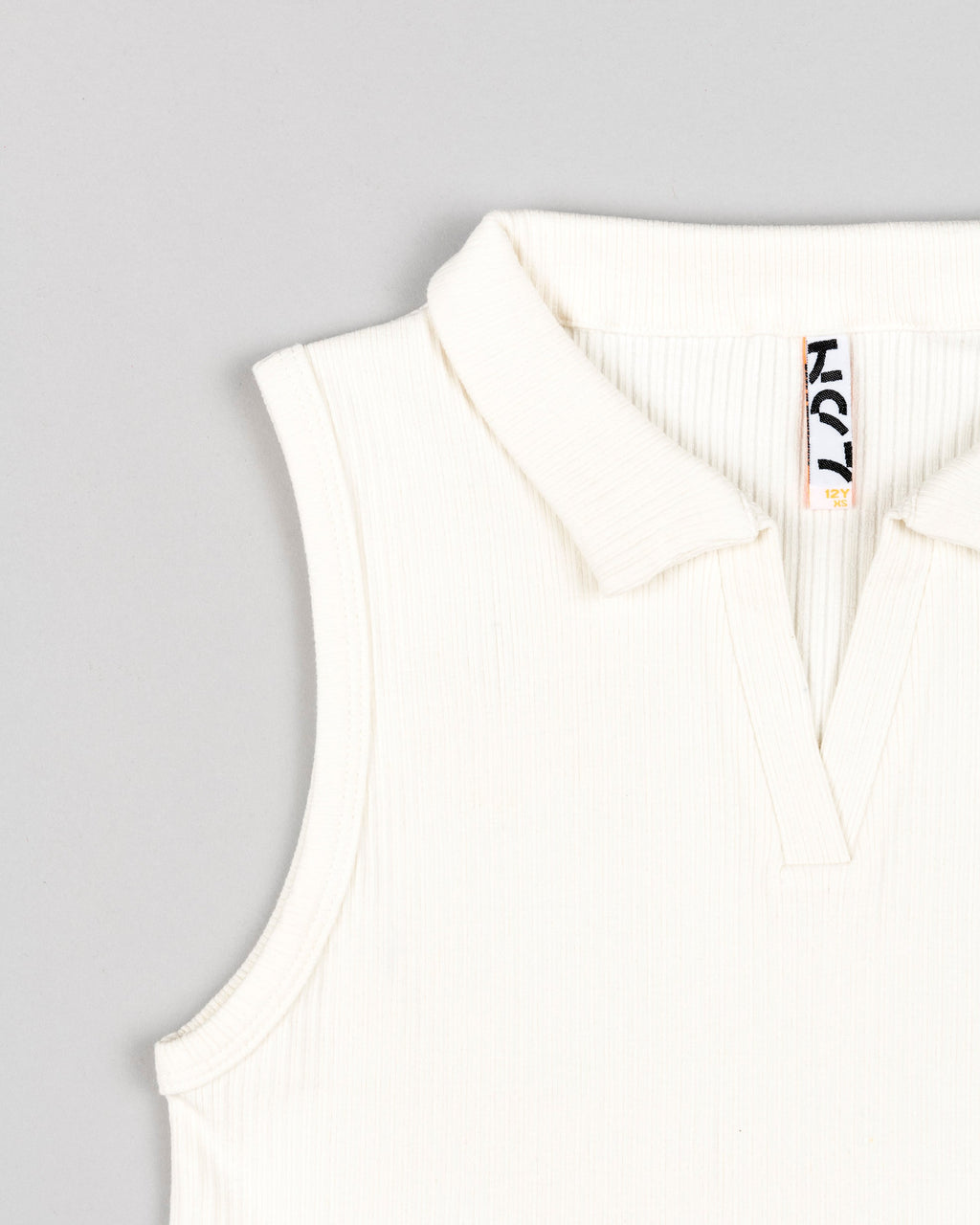 Jr. Sleeveless Collared Top